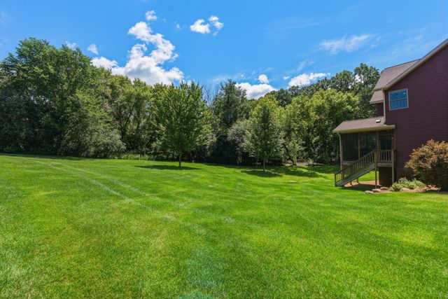 365 English Court Drive, Hudson, WI 54016