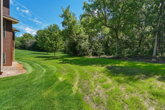 365 English Court Drive, Hudson, WI 54016