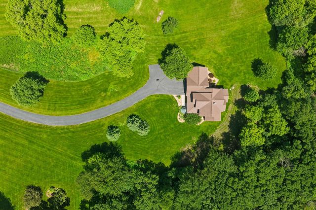 365 English Court Drive, Hudson, WI 54016