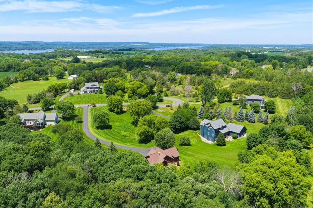 365 English Court Drive, Hudson, WI 54016
