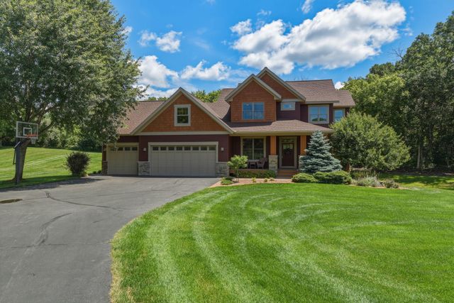 365 English Court Drive, Hudson, WI 54016