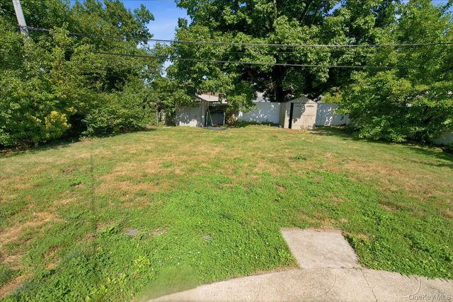 47 Greenvale Lane, Levittown, NY 11756