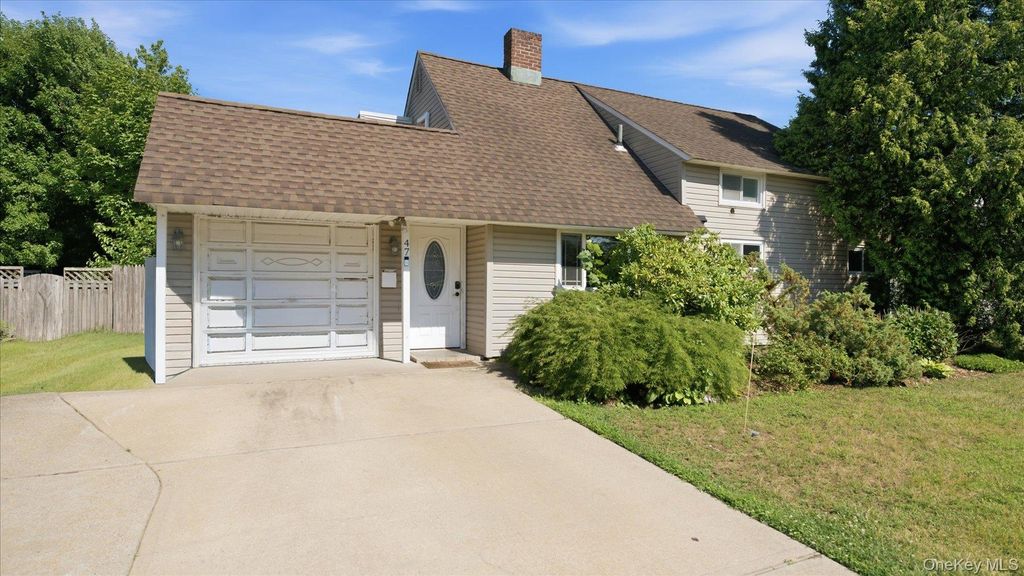 47 Greenvale Lane, Levittown, NY 11756