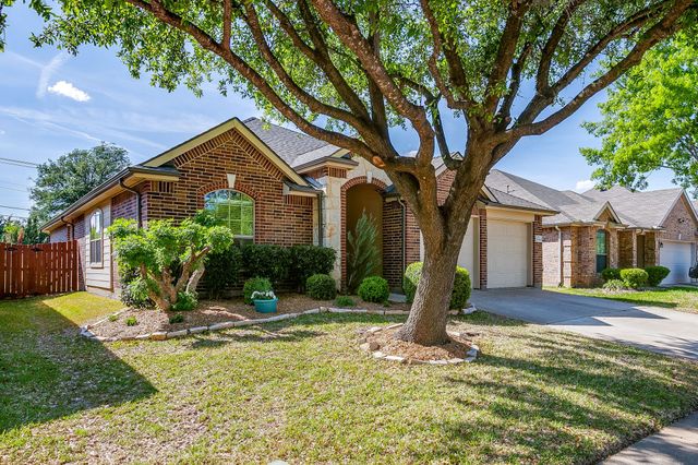 12144 Long Stone Drive, Burleson, TX 76028