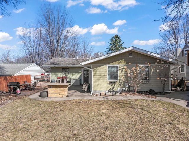 630 23rd Street NE, Rochester, MN 55906
