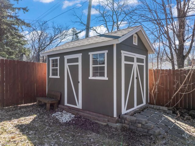 630 23rd Street NE, Rochester, MN 55906