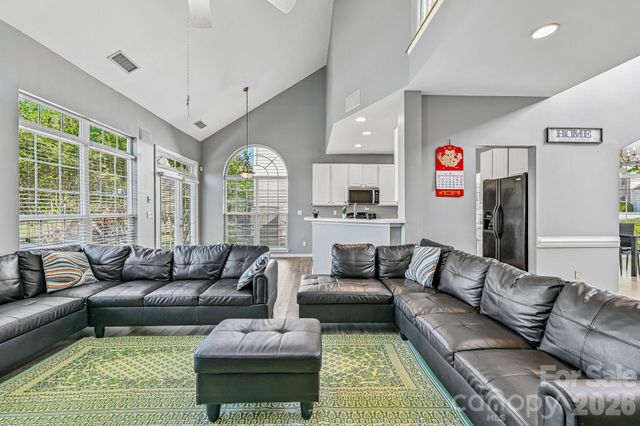 5755 Cambridge Bay Drive, Charlotte, NC 28269