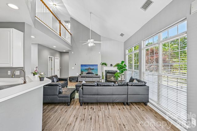 5755 Cambridge Bay Drive, Charlotte, NC 28269