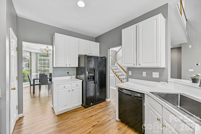 5755 Cambridge Bay Drive, Charlotte, NC 28269