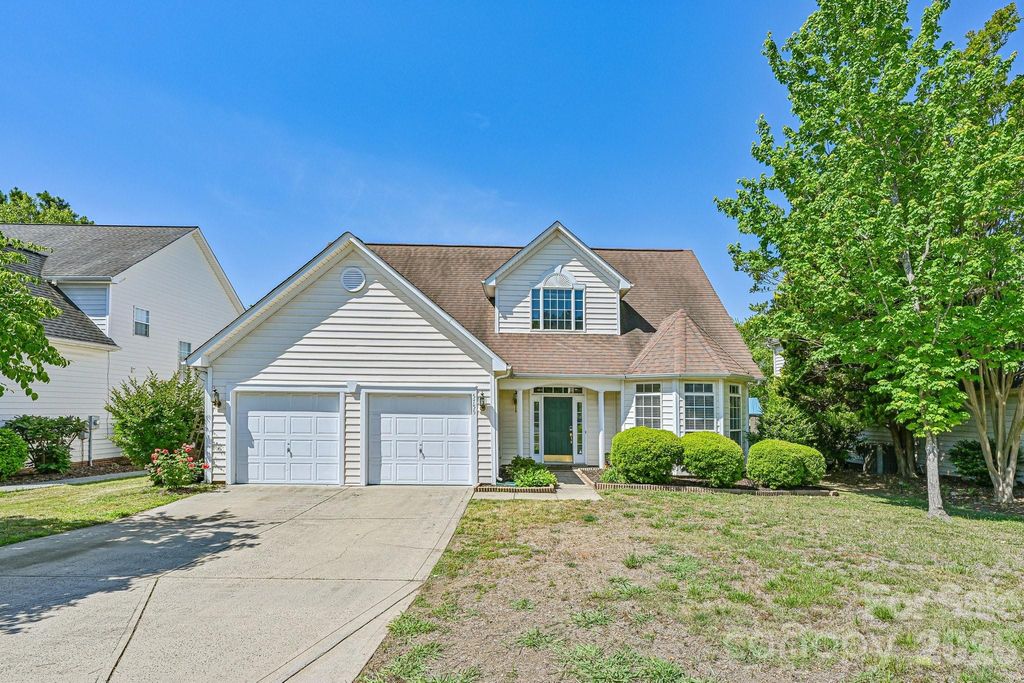 5755 Cambridge Bay Drive, Charlotte, NC 28269