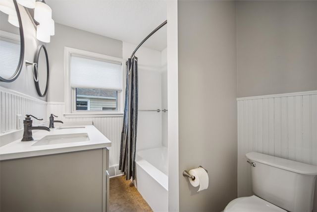 1130 SW Lynn Drive, Ankeny, IA 50023