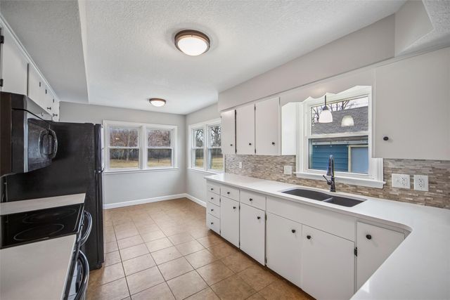 1130 SW Lynn Drive, Ankeny, IA 50023