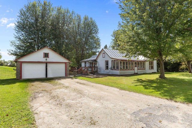 143 HIGH STREET, Manawa, WI 54949