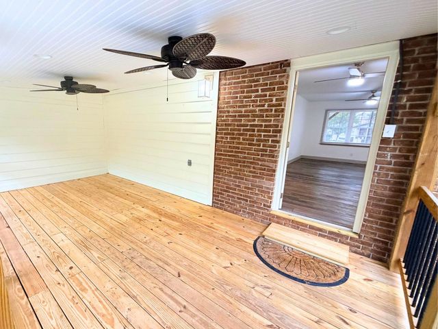 2806 Nursery Rd., Conway, SC 29526