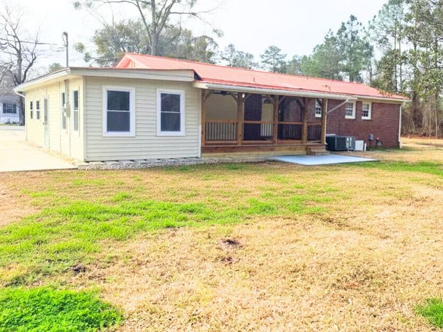2806 Nursery Rd., Conway, SC 29526
