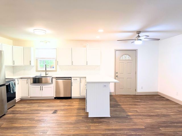 2806 Nursery Rd., Conway, SC 29526