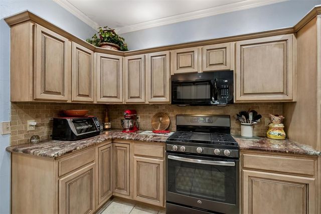 15916 Sonoma Court, Edmond, OK 73013