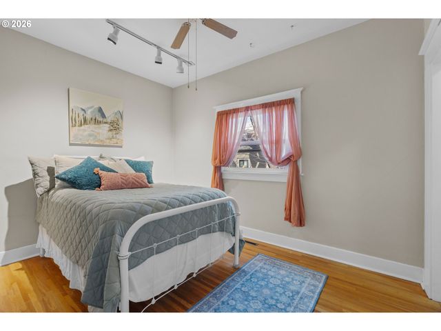 1305 9TH St, La Grande, OR 97850