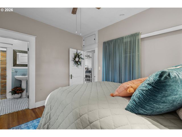 1305 9TH St, La Grande, OR 97850