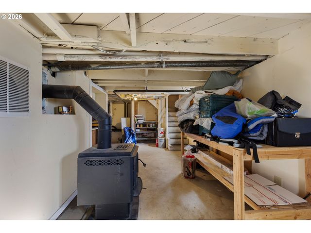 1305 9TH St, La Grande, OR 97850