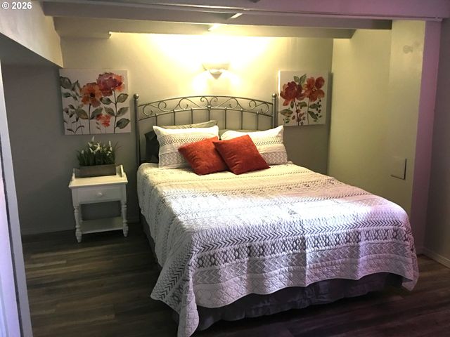 1305 9TH St, La Grande, OR 97850