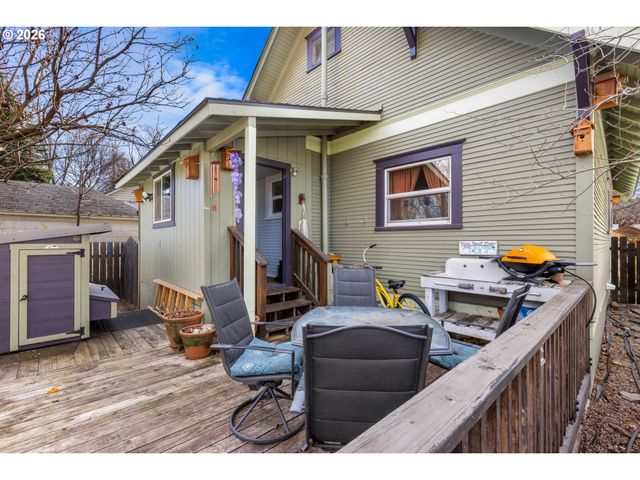 1305 9TH St, La Grande, OR 97850