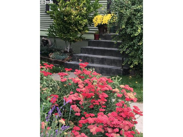 1305 9TH St, La Grande, OR 97850