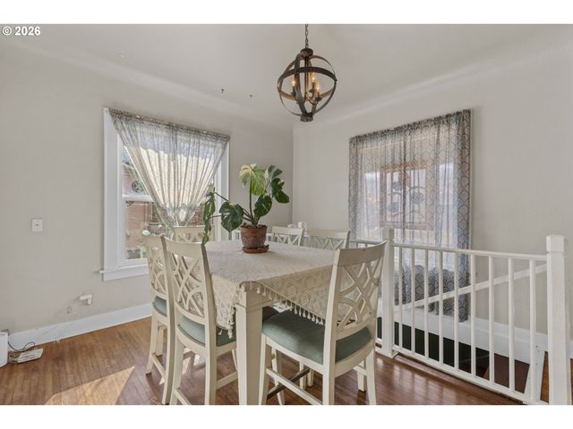 1305 9TH St, La Grande, OR 97850