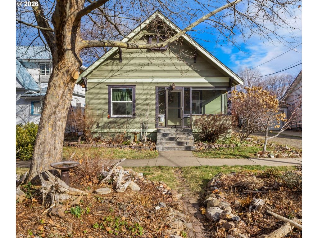 1305 9TH St, La Grande, OR 97850