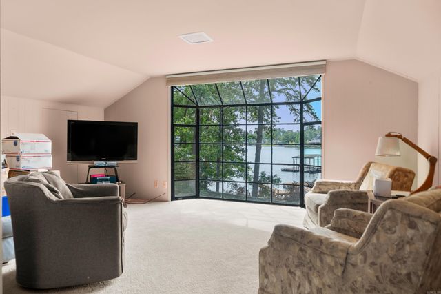 195 PENINSULA Point, Hot Springs, AR 71901