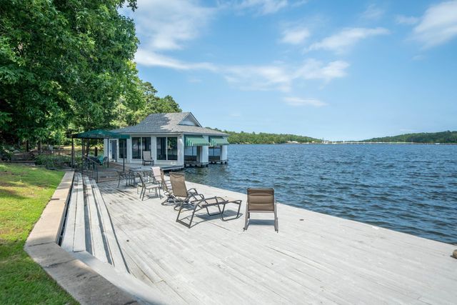 195 PENINSULA Point, Hot Springs, AR 71901