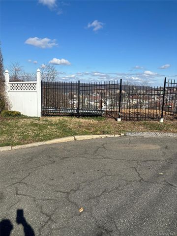223 Glenbrook Avenue, Yonkers, NY 10705