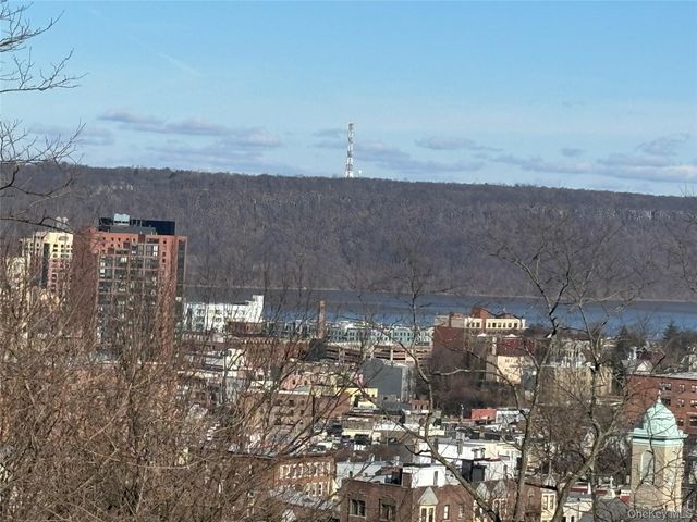 223 Glenbrook Avenue, Yonkers, NY 10705