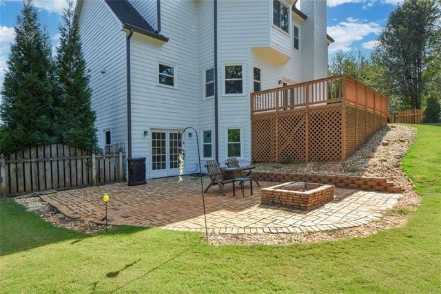 10590 Stonepoint Place, Johns Creek, GA 30097
