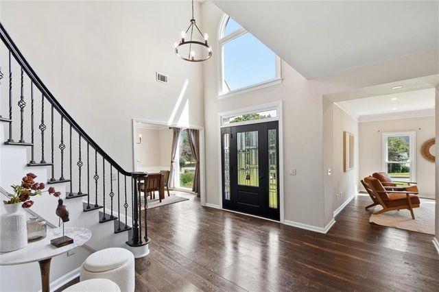 10590 Stonepoint Place, Johns Creek, GA 30097