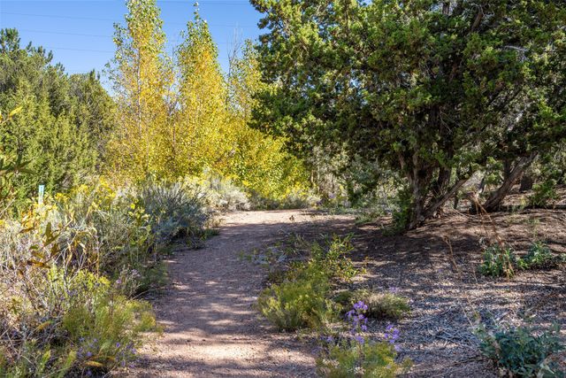 761 Aspen Compound, Santa Fe, NM 87501