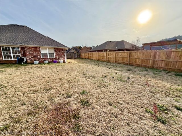 2914 Silver Maple Lane, Poteau, OK 74953