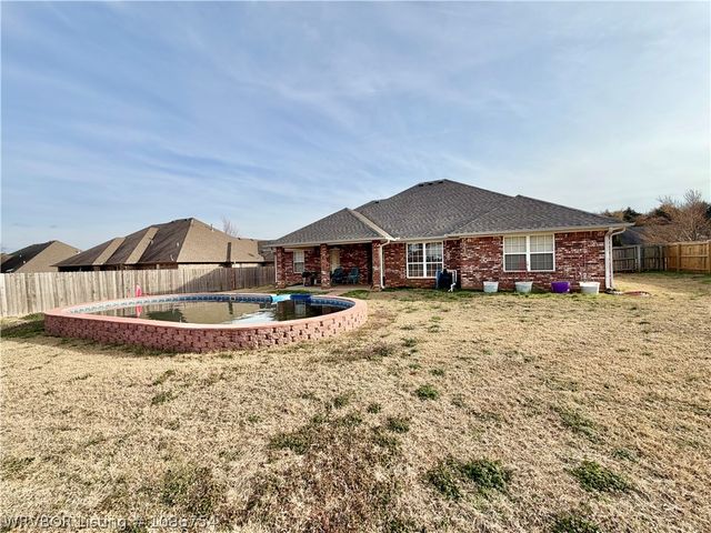 2914 Silver Maple Lane, Poteau, OK 74953