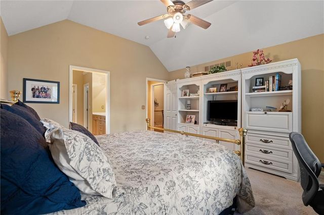 708 W 131st Place, Kansas City, MO 64145