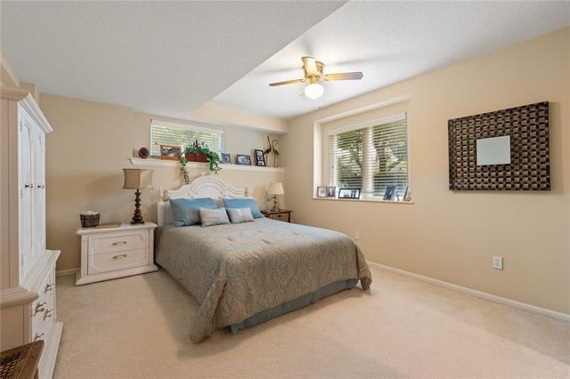 708 W 131st Place, Kansas City, MO 64145