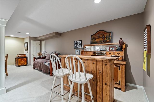 708 W 131st Place, Kansas City, MO 64145