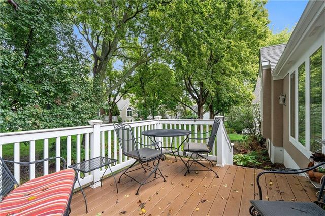 708 W 131st Place, Kansas City, MO 64145