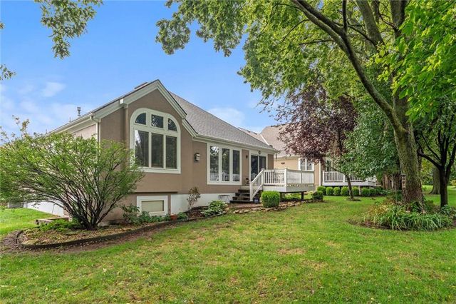 708 W 131st Place, Kansas City, MO 64145