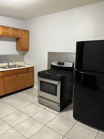 33 E 119th Street, Chicago, IL 60628