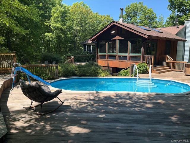 5 California Road, Warwick, NY 10990