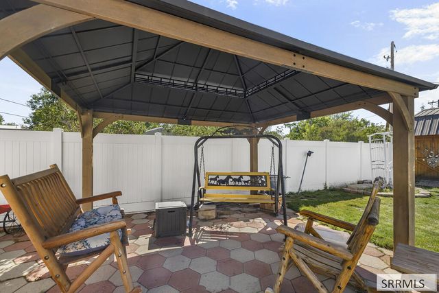 71 N 3rd W, Rexburg, ID 83440