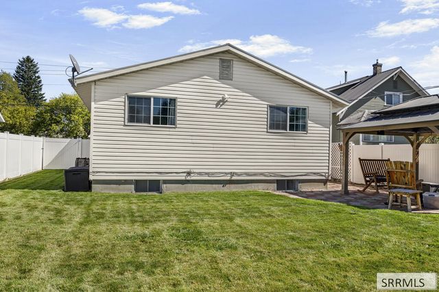 71 N 3rd W, Rexburg, ID 83440