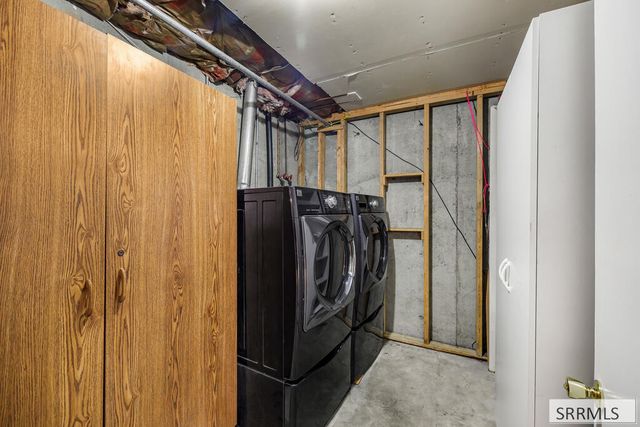71 N 3rd W, Rexburg, ID 83440