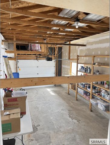 71 N 3rd W, Rexburg, ID 83440