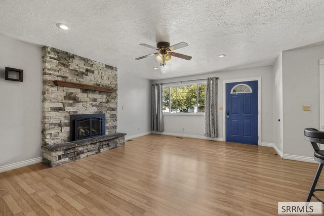 71 N 3rd W, Rexburg, ID 83440